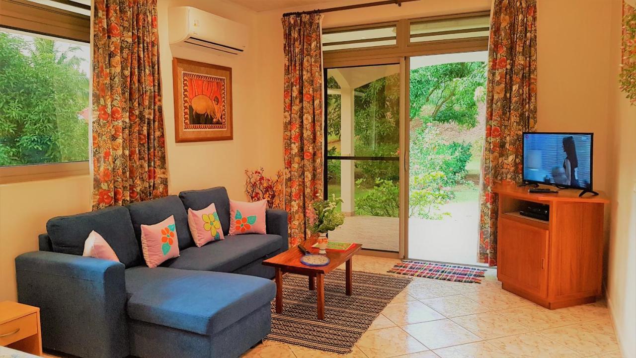 Вилла Huahine - Tipanier House Haapu Экстерьер фото